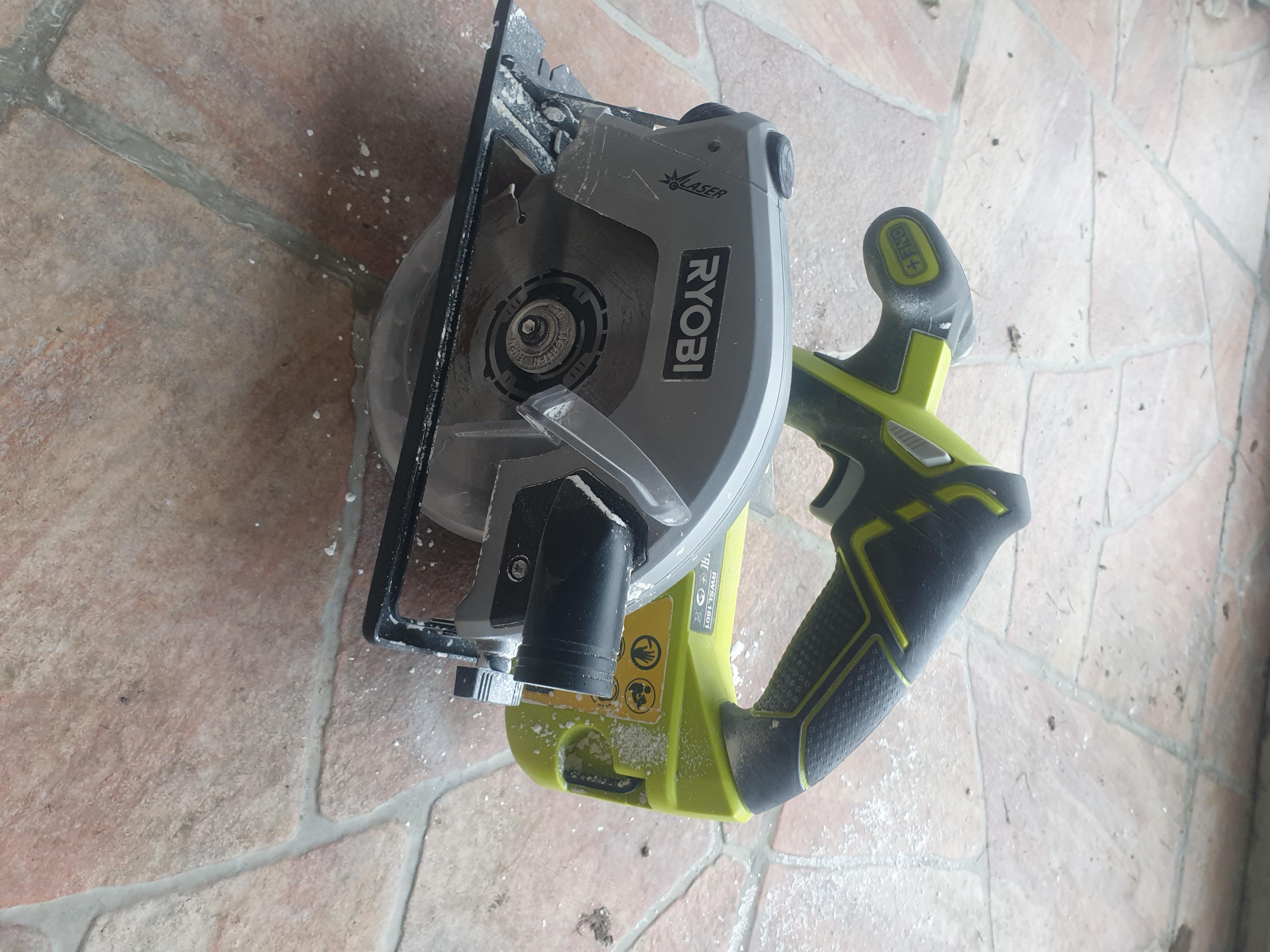 Location scie circulaire 60 entre particuliers